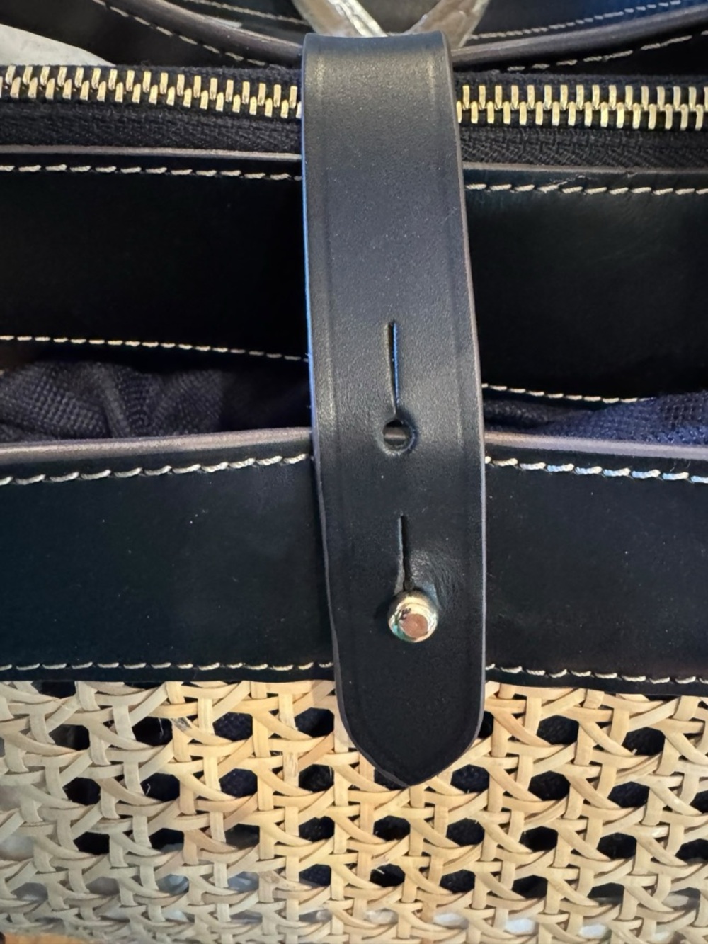 Dooney & Bourke - Alto Vienna Camilla - Caned Wicker, Smooth Leather - Picture 9 of 16